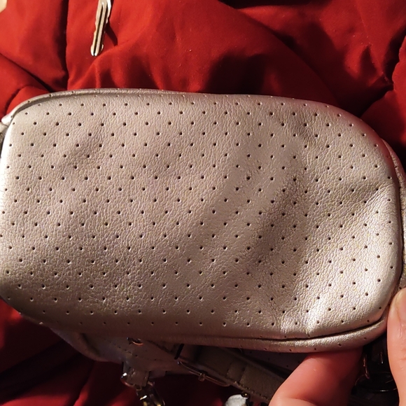 Adjustable Steve Madden Silver Mini Bookbag nwot - Picture 5 of 8